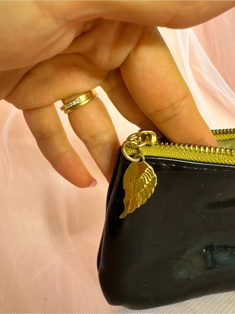 👛Victoria's Secret Black & Gold Charm Pouch Keychain Detachable Angel Logo
